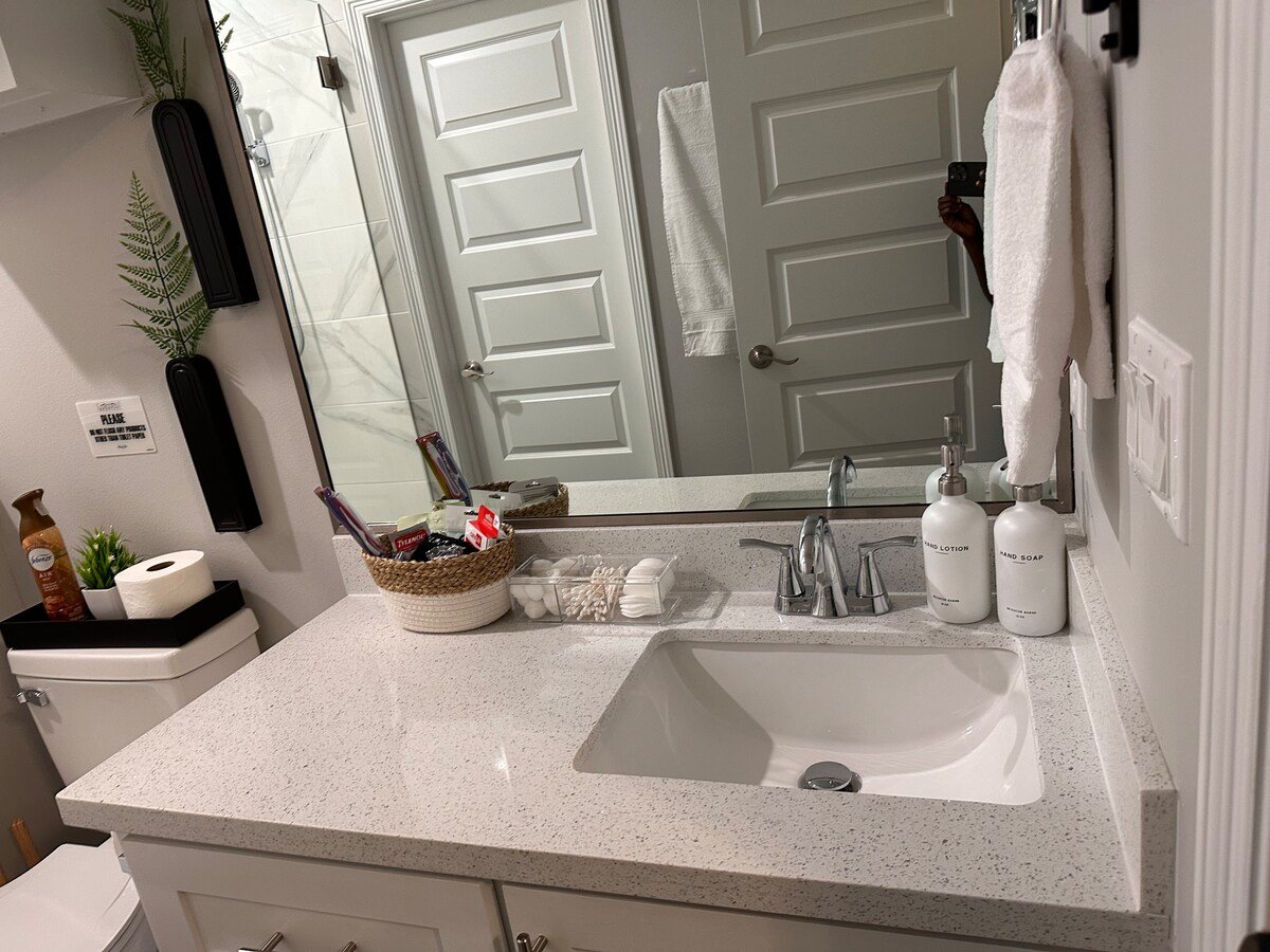 Premier Luxe Villa — bathroom 1