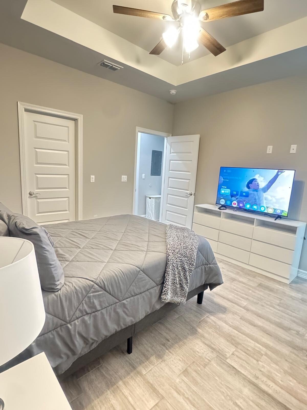Premier Luxe Villa — bedroom 1