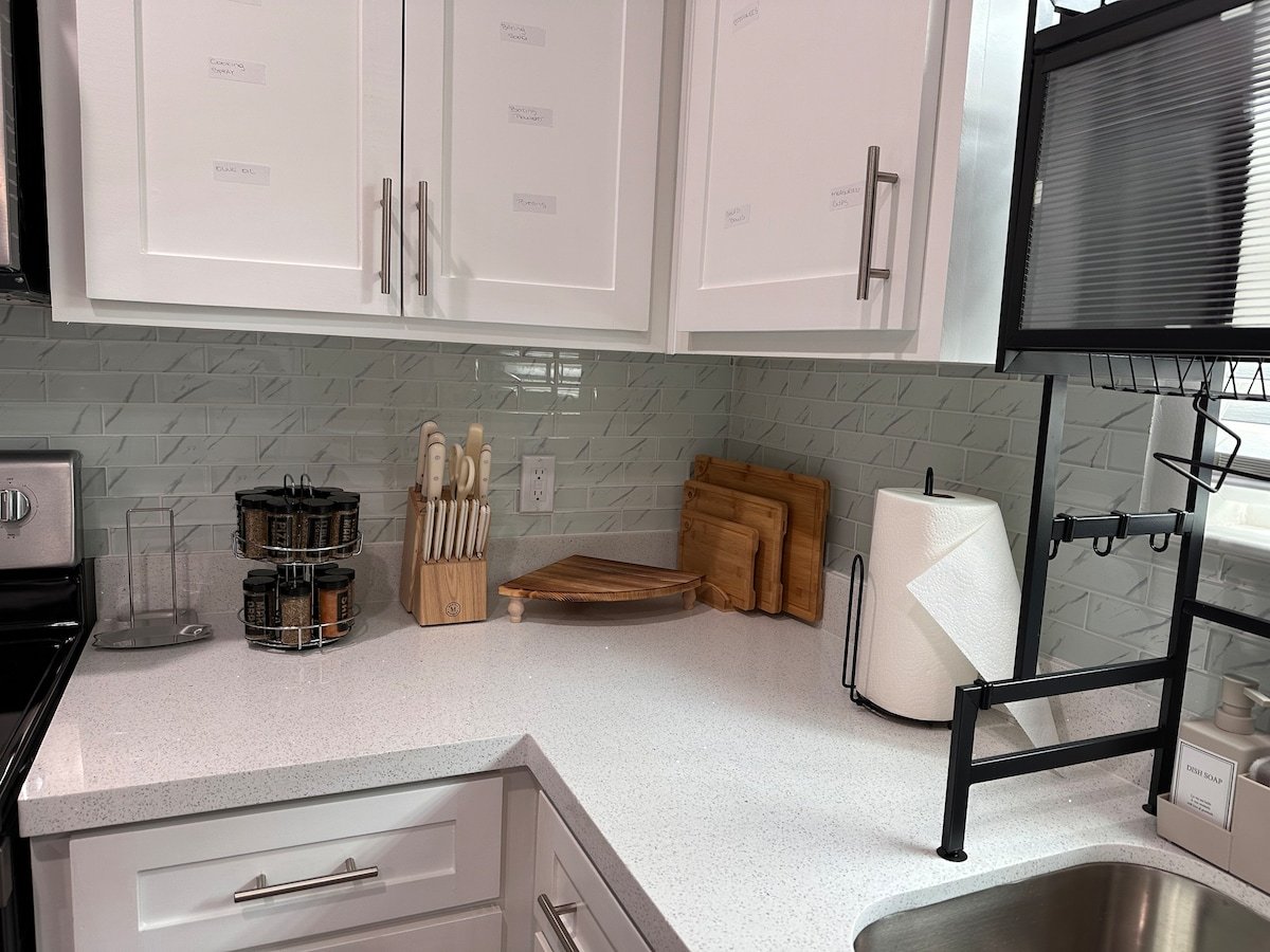 Premier Luxe Villa — kitchen