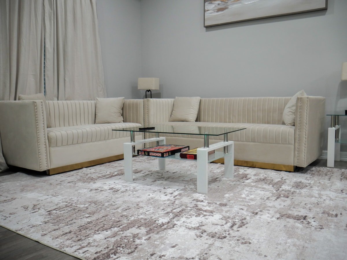 Premier Luxe Villa — living room
