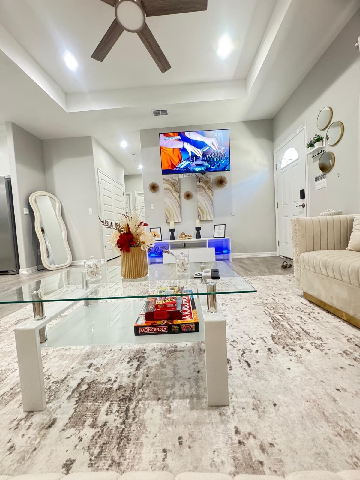 Premier Luxe Villa — living room